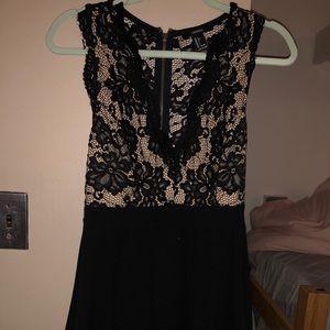 Perfect dress for a wedding or formal. Worn once!